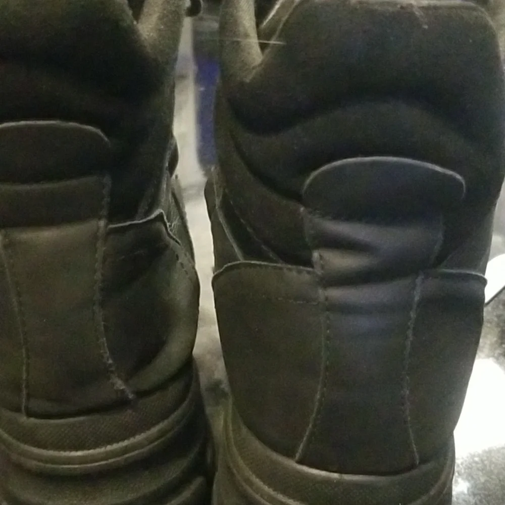 boots - Picture 4 of 4